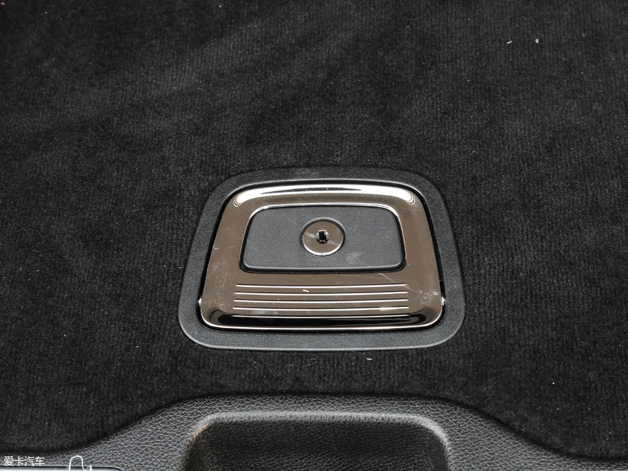 2019��YGLC GLC 300 L 4MATIC���A��