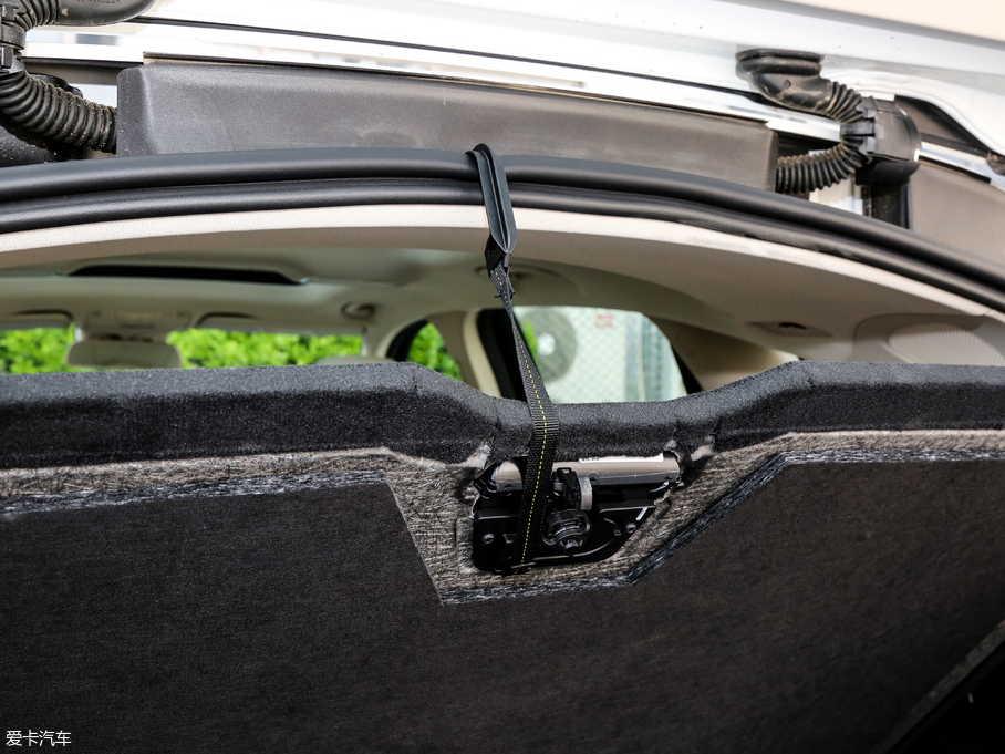 2019YGLC GLC 300 L 4MATICA