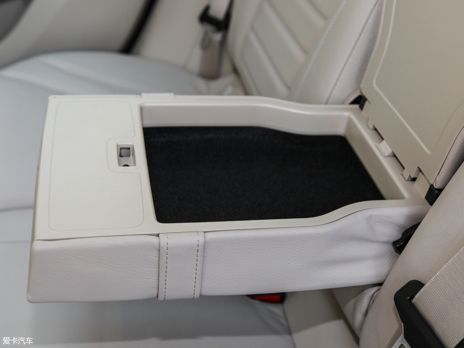 2019YGLC GLC 300 L 4MATICA