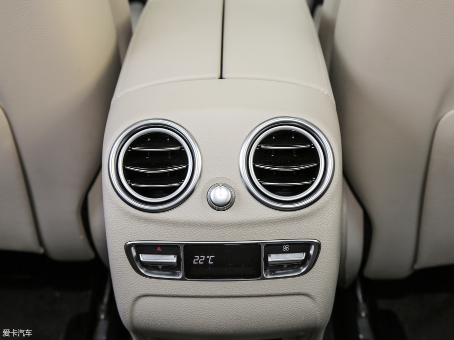 2019��YGLC GLC 300 L 4MATIC���A��