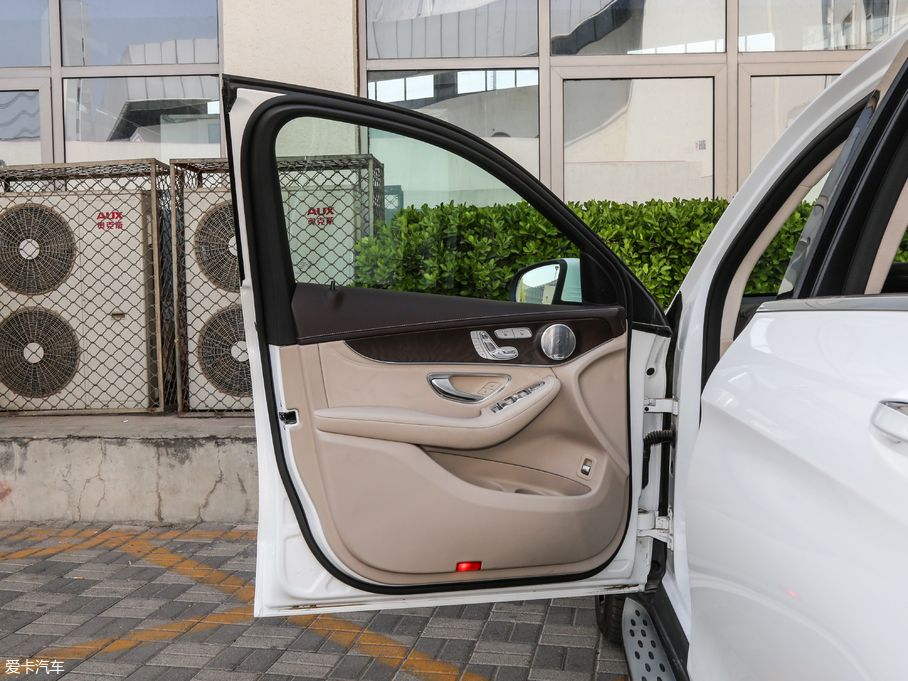 2019YGLC GLC 300 L 4MATICA