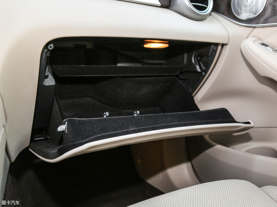 2019YGLC GLC 300 L 4MATICA