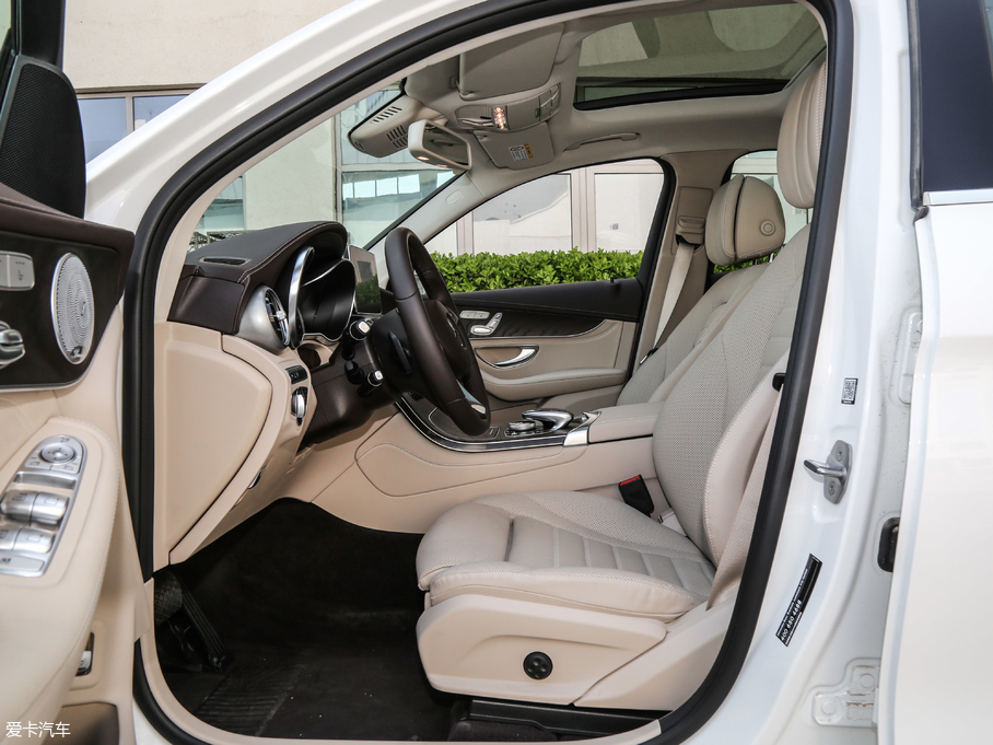 2019YGLC GLC 300 L 4MATICA