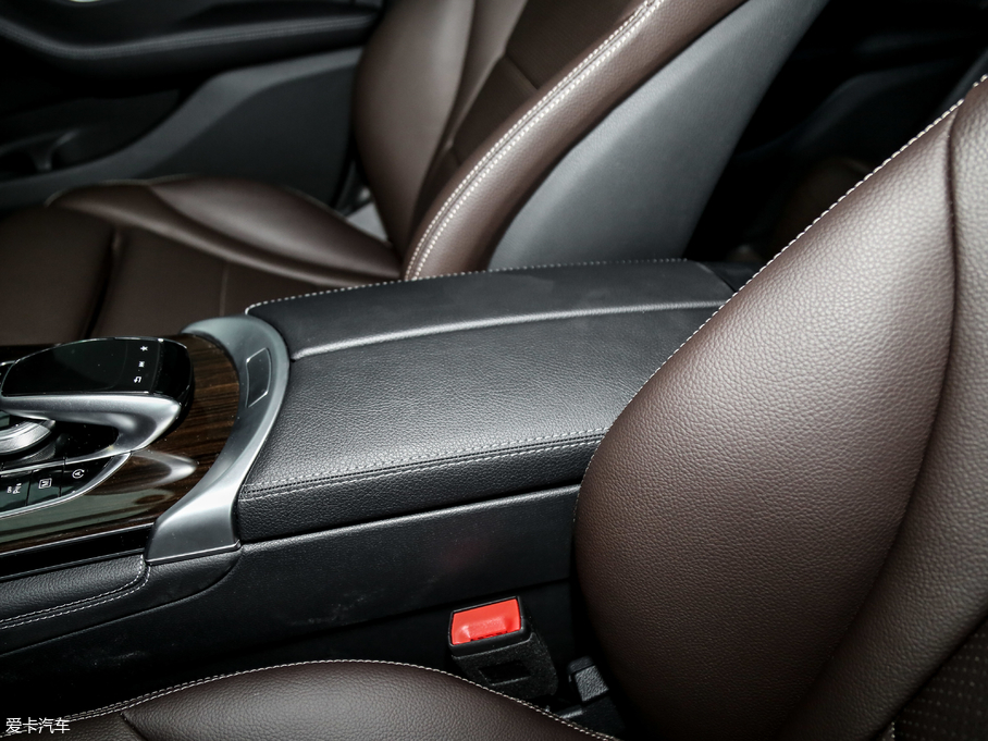 2019YGLC GLC 260 L 4MATICA