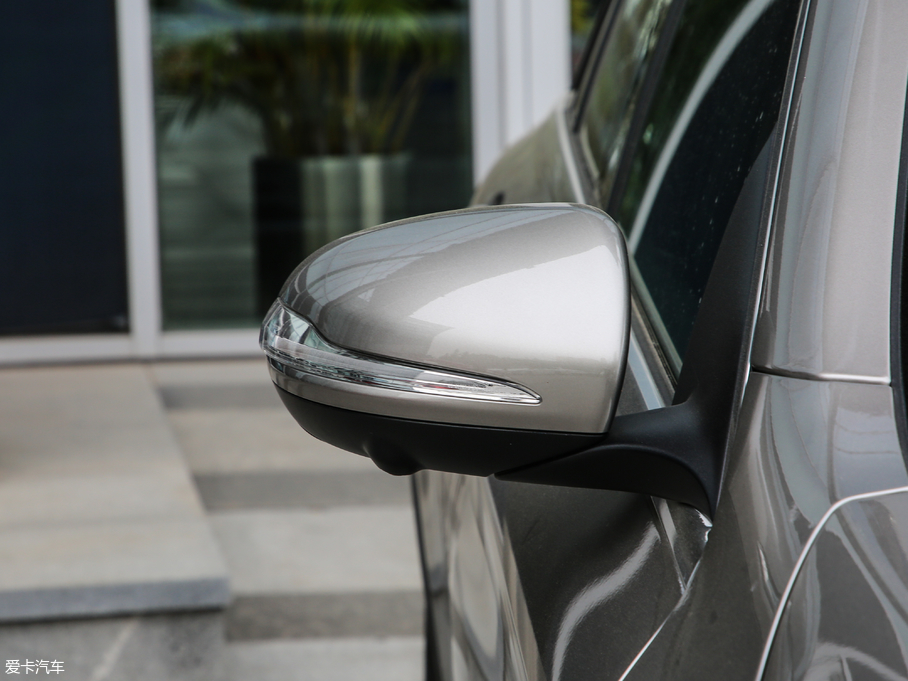 2019YGLC GLC 260 L 4MATICA