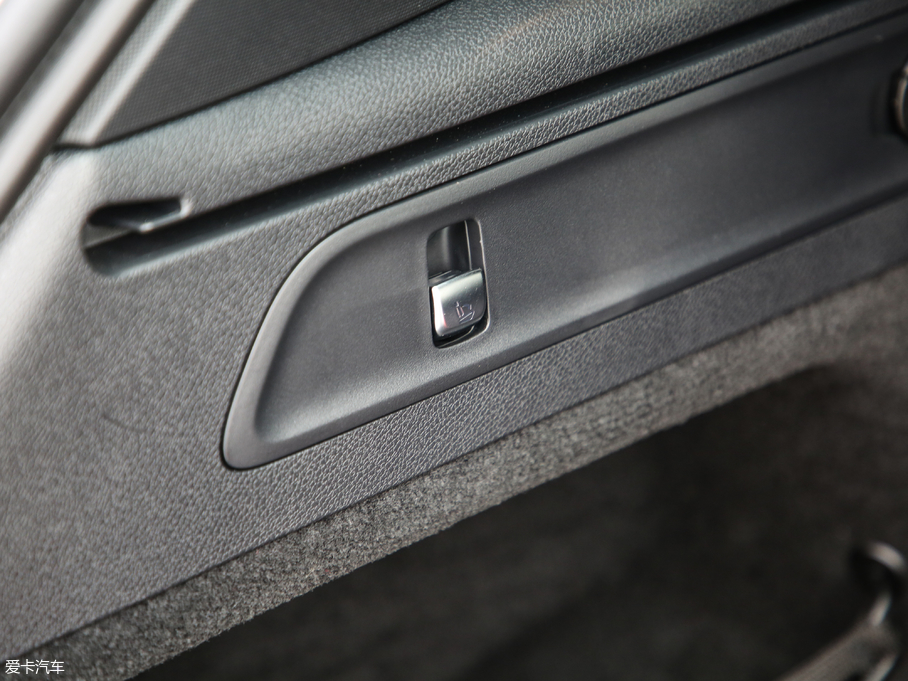 2019YGLC GLC 260 L 4MATICA