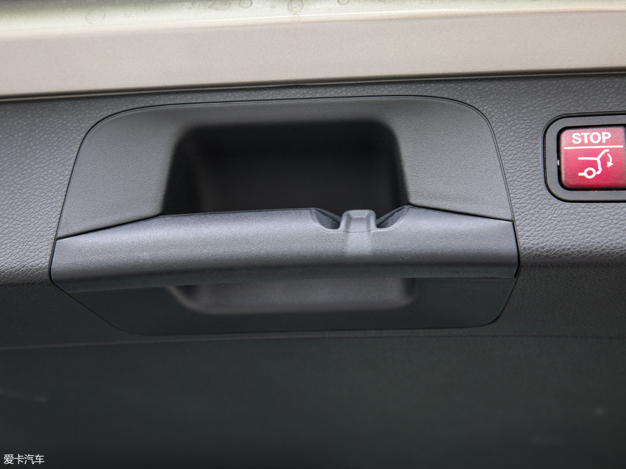 2019YGLC GLC 260 L 4MATICA