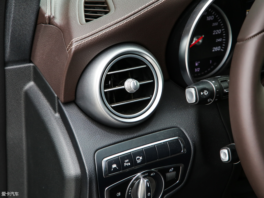 2019YGLC GLC 260 L 4MATICA