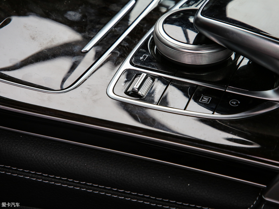 2019YGLC GLC 260 L 4MATICA