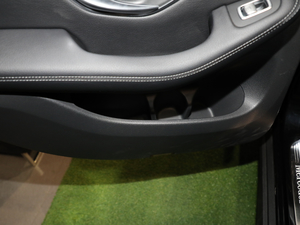 2019GLC 260 L 4MATICӸ g