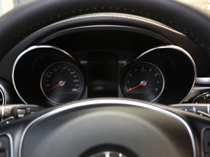 2019GLC 260 L 4MATIC(dng) x