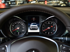 2019款GLC 260 L 4MATIC动感型 仪表