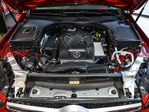 2019款GLC 260 L 4MATIC动感型 发动机