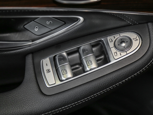 2019GLC 260 L 4MATICA {܇ƅ^	