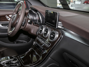 2019GLC 260 L 4MATICA п؅^