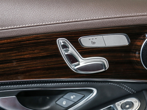 2019GLC 260 L 4MATICA {{