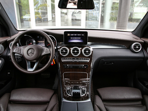 2019款GLC 260 L 4MATIC豪华型 内饰全景