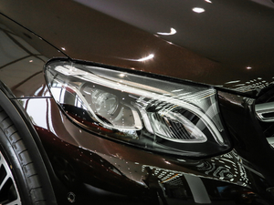 2019GLC 200 L 4MATIC ^