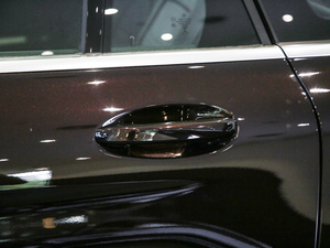 2019GLC 200 L 4MATIC ^