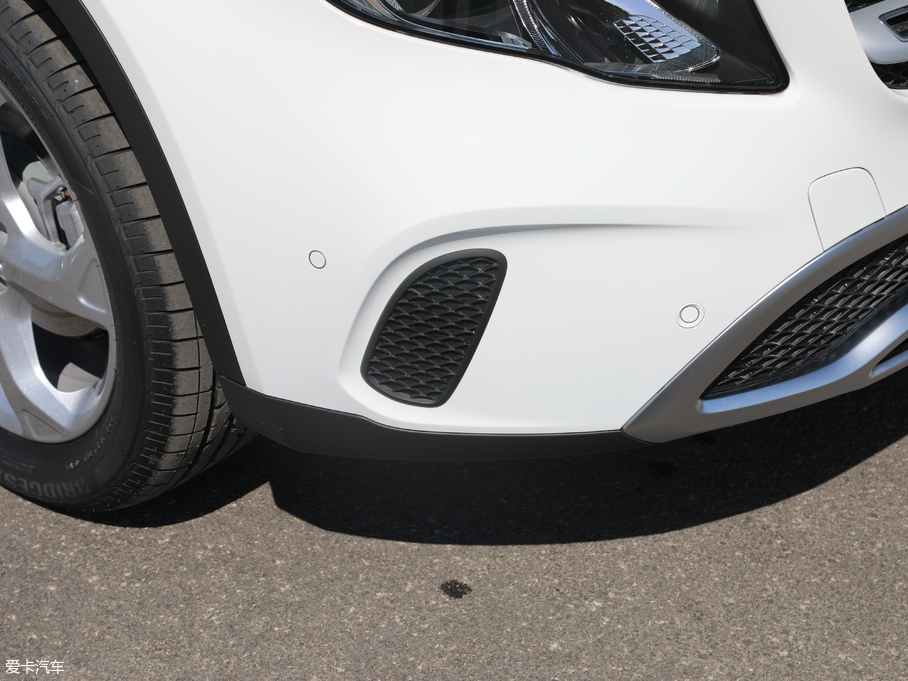 2019YGLA GLA 200 (dng)