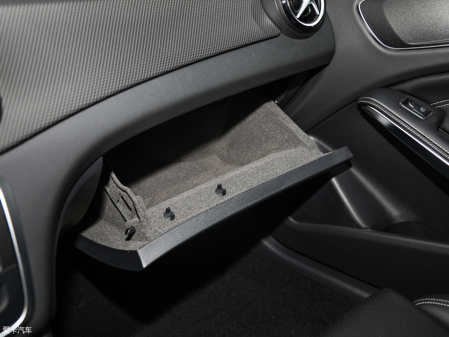 2019YGLA GLA 200 Ӹ