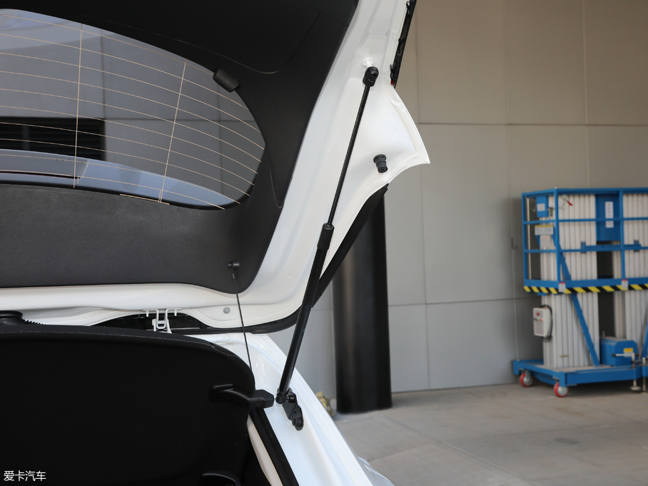 2019YGLA GLA 200 Ӹ