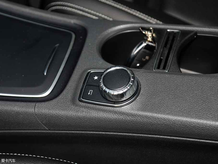 2019YGLA GLA 200 Ӹ