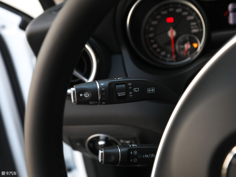 2019YGLA GLA 200 Ӹ