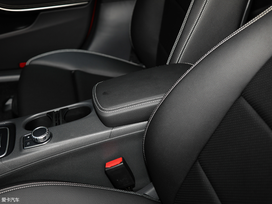 2019YGLA GLA 200 Ӹ