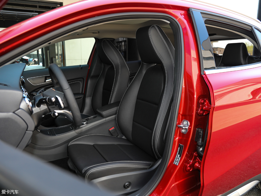 2019YGLA GLA 200 Ӹ