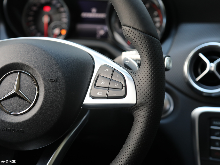 2019YGLA GLA 200 Ӹ