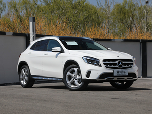 2019GLA 200 Ӹ w^