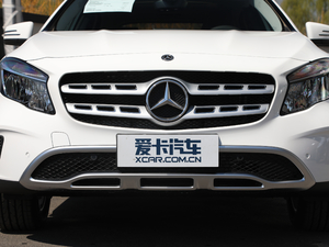 2019款GLA 200 动感型 中网