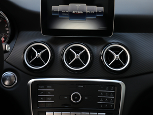 2019GLA 200 Ӹ {(dio)L