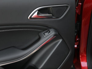 2019GLA 200 (dng) п؅^(q)