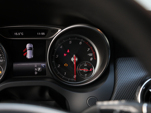 2019GLA 200 (dng) п؅^(q)