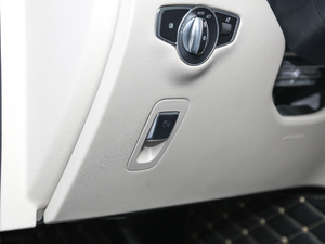 2020EQC 400 4MATIC v܇Ƅ