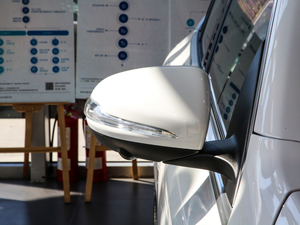 2020EQC 400 4MATIC ^