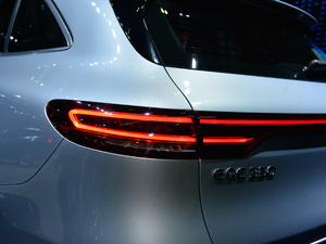 2020EQC 350 4MATIC ^