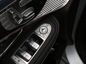 2020EQC 400 4MATIC п؅^