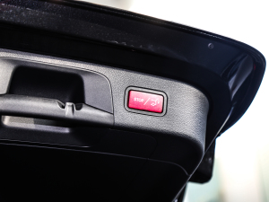 2020EQC 350 4MATIC п؅^