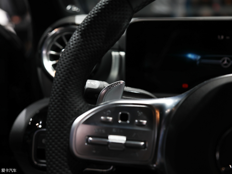 2019YAAMG AMG A 35L 4MATIC