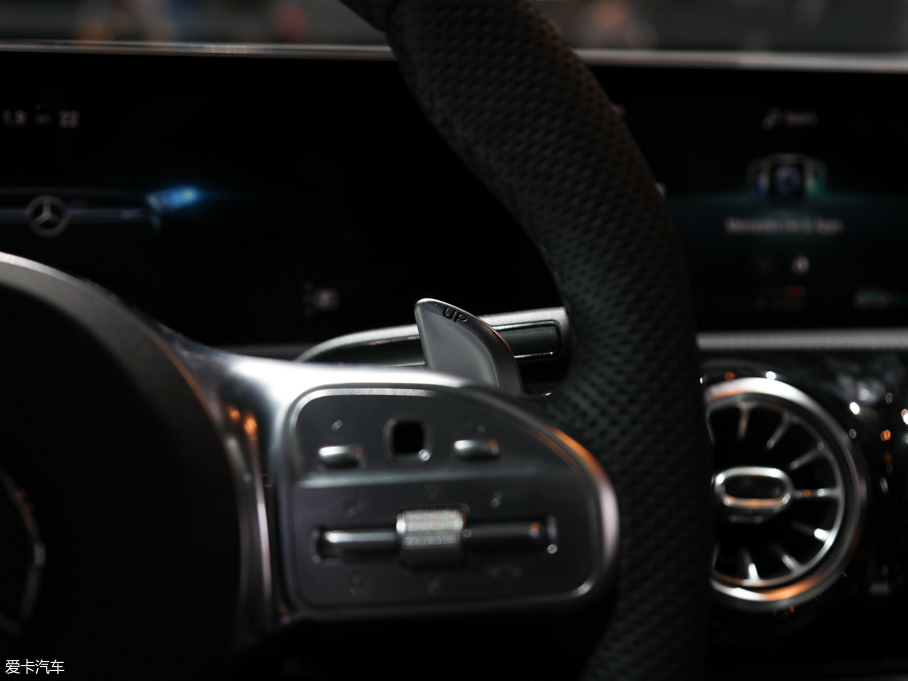 2019YAAMG AMG A 35L 4MATIC