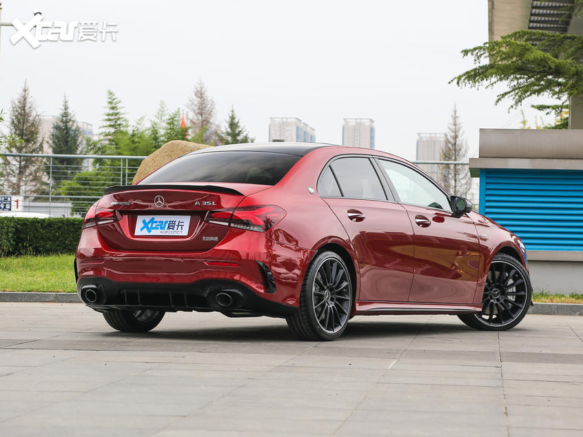 北京奔驰2019款奔驰A级AMG