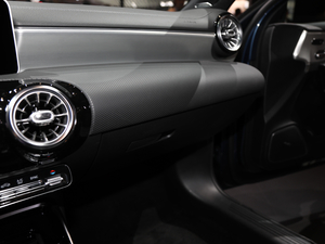 2019AMG A 35L 4MATIC п؅^