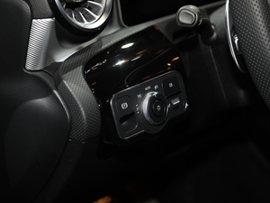 2019AMG A 35L 4MATIC п؅^