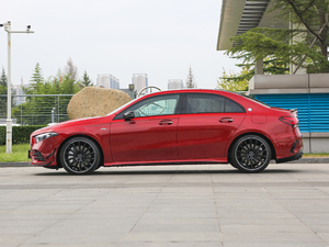 2019AMG A 35L 4MATIC ࣨ