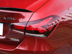 2019A(y)MG A 35L 4MATIC (x)(ji)^