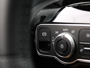 2019AMG A 35L 4MATIC v܇Ƅ