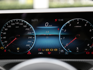 2019AMG A 35L 4MATIC п؅^